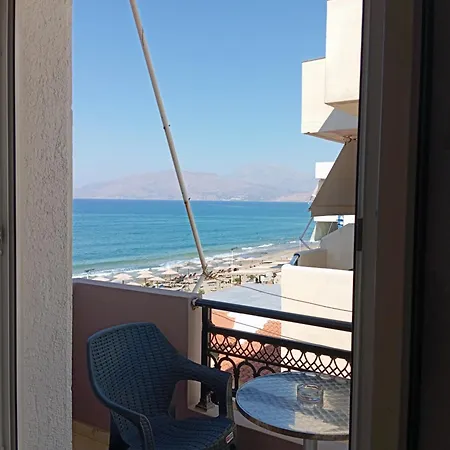 קלמאקי Artemis Beach Studios חדר תמונה