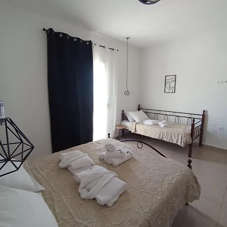 קלמאקי Artemis Beach Studios חדר תמונה